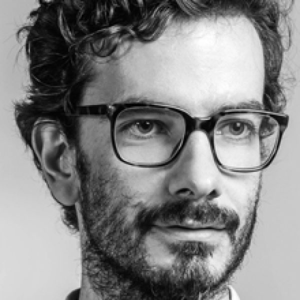 El disenador Andrea Steidl autor de la coleccion Suiseki de LaCividina