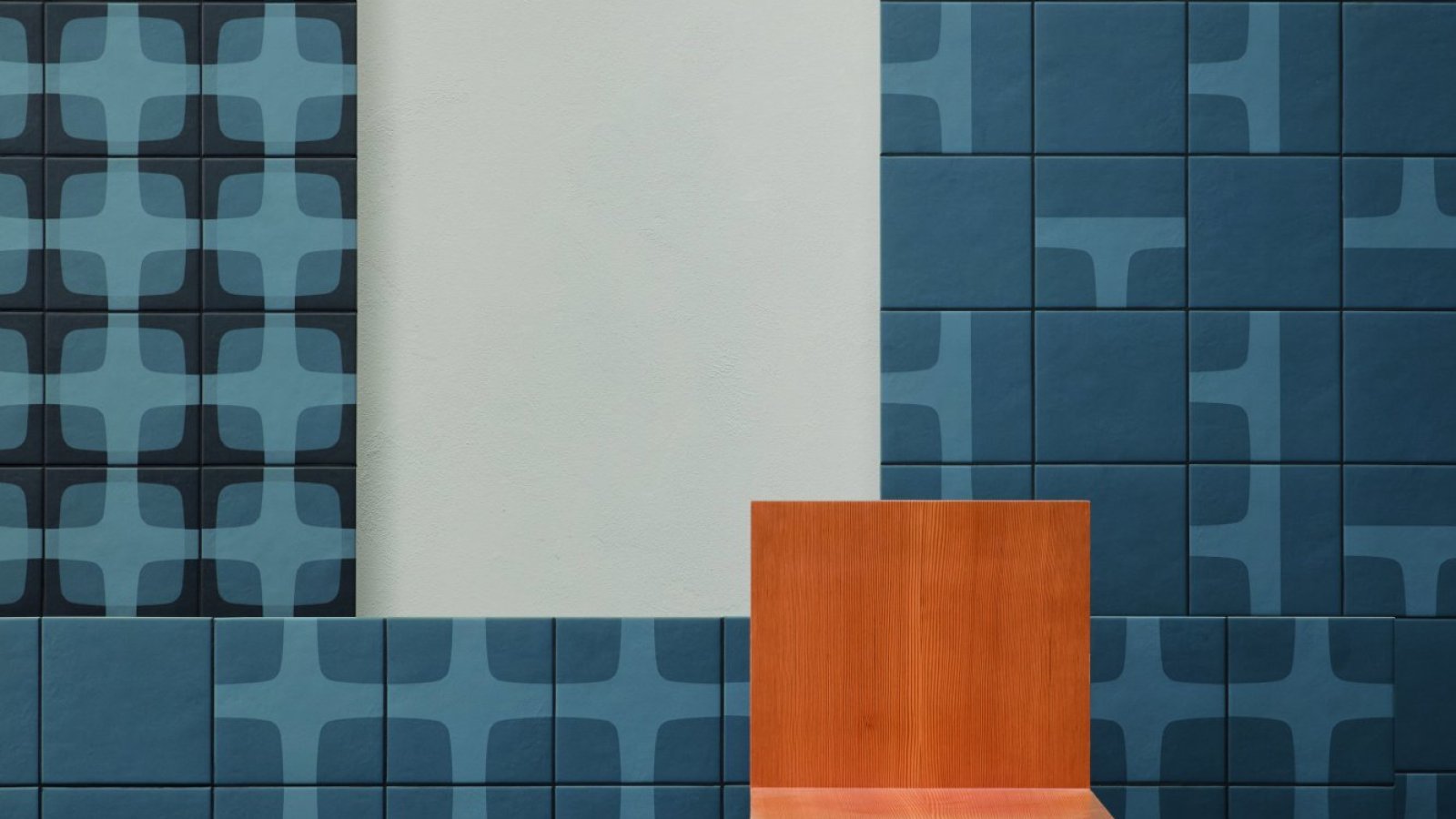 Pared Betty de Mutina con retícula gráfica Night Blue
