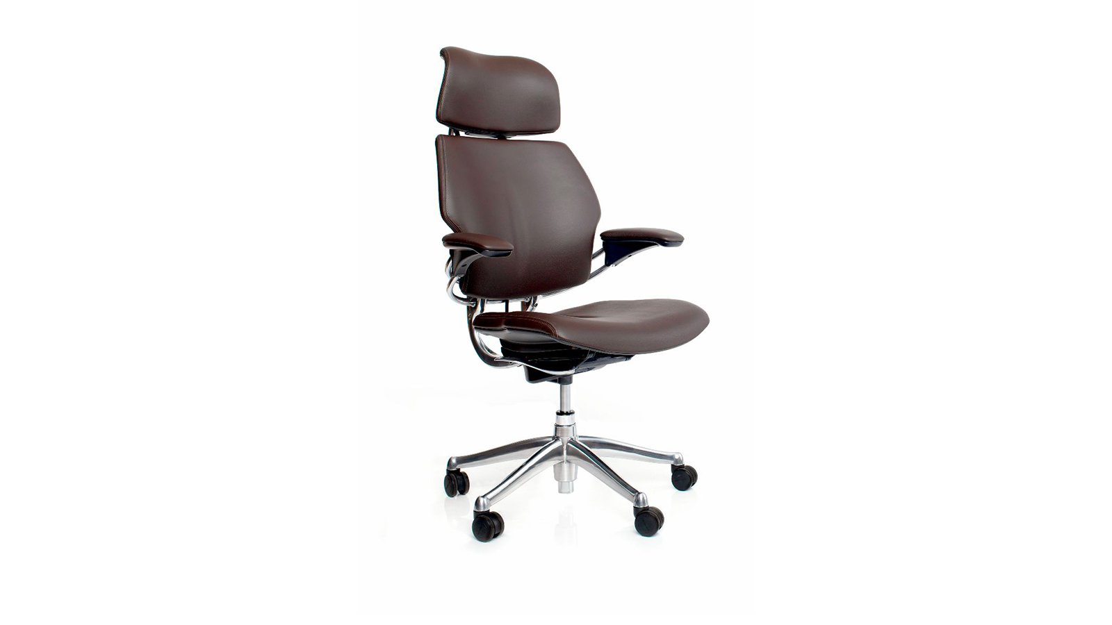Sillón direccional Freedom de Humanscale con apoyanucas en piel
