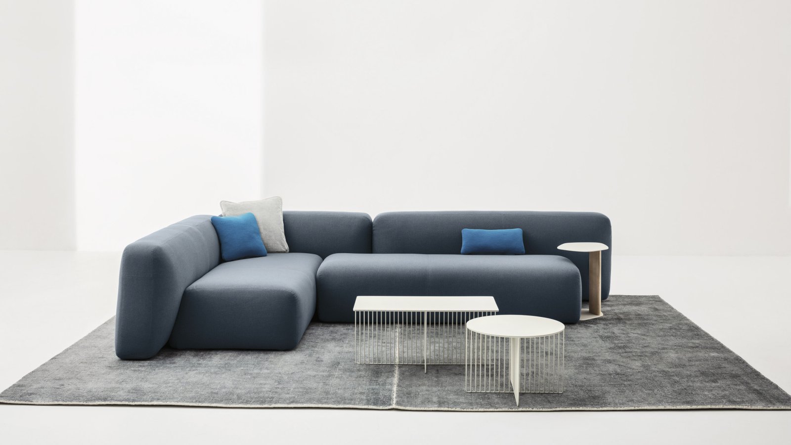 Asiento de sala de espera Suiseki de LaCividina en una recepción