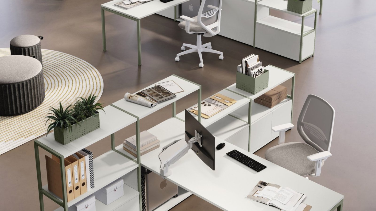 Sistema de mesas operativas Sigma de Las Mobili con workstations bench sobre patas metálicas cuadradas
