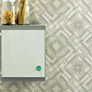 Motivos Azulej Bianco colocados tono sobre tono