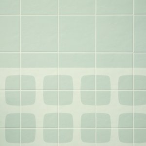 Betty Night Blue azul profundo en pared