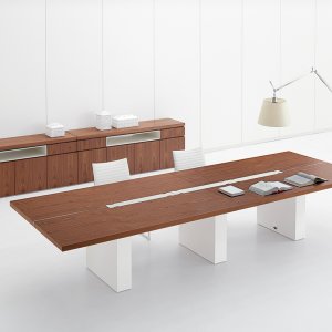 Tablero de piel blanca en el escritorio Archiutti Ar.tu