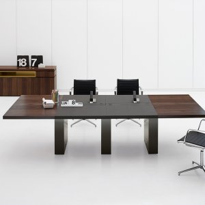 Mesa de reunión cuadrada Ar.tu con top-access central