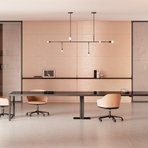 Bench operativo para cuatro de la colección Fattore Alpha