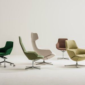 Sillón lounge Aston Club de Arper en una oficina