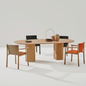 Kata Lounge con estructura de roble macizo natural
