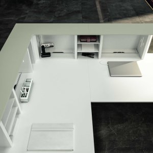 Lado del operador con archivador metálico en Lux