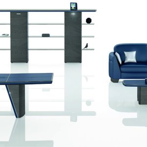 Tablero en tres sectores de 60 mm con centro en cuero, mesa iSixty Codutti
