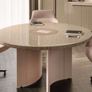 Mueble bar Mithos con frentes de cuero y balda de vidrio