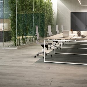 Mueble Bridge Loft entre dos escritorios
