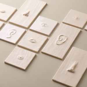 Mud mate y Mud brillante juntos, gres porcelánico de Mutina