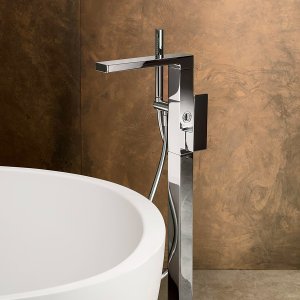 Ducha Mint en Matt Gun Metal con rociador cuadrado, brazo de pared y teleducha