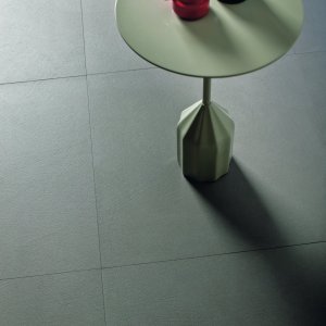 Sala de reuniones con suelo de gres Déchirer