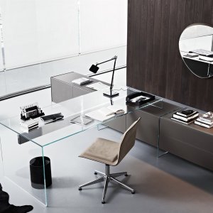 Escritorio de diseño Air Desk de Gallotti & Radice en cristal transparente