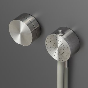 Grifería de diseño Giotto de Cea Design en acero inoxidable satinado