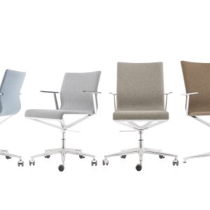 Sillas para reunión Stick Chair de ICF Office alrededor de la mesa