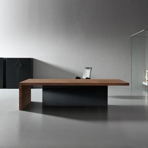 Cara exterior con puertas acabadas del mueble Kyo