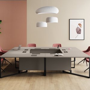 Mesa de reuniones I-Meet de Las Mobili con tablero de vidrio negro retrolacado y patas cromadas