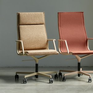 Sillón de dirección Nulite de Luxy en un despacho directivo