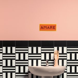 Pieza Marghe Half Black en formato 20,5×10,1 cm de Mutina