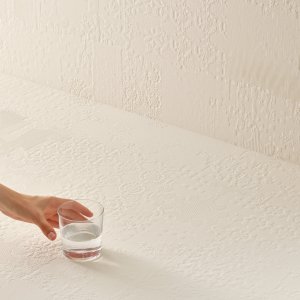 Déchirer La Suite en el tono cemento Calce