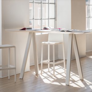 Pata de caballete de tubo de acero 80×40 mm de la mesa Pedrali Arki-Table