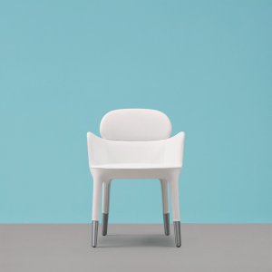 Sillón lounge Ester 699 de Pedrali en recepción