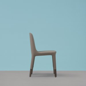 Sillón Ester 690 visto de tres cuartos con su tapizado