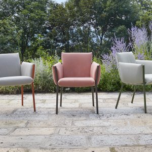Silla de diseño Brezza con estructura de acero de S•CAB