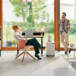 Reposabrazos integrados bajo la membrana del sillón se:flair