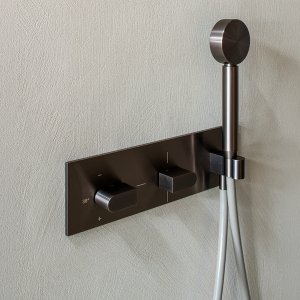 Grupo termostático de bañera y ducha Sixty en acero