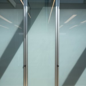 Mampara W80 de doble acristalamiento con juntas transparentes