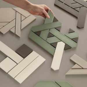 Pared de recepcion revestida con Weaving de Mutina