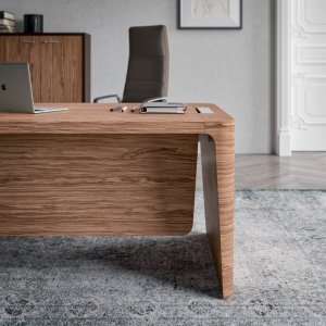 X10 con retorno estructural y cajonera integrada