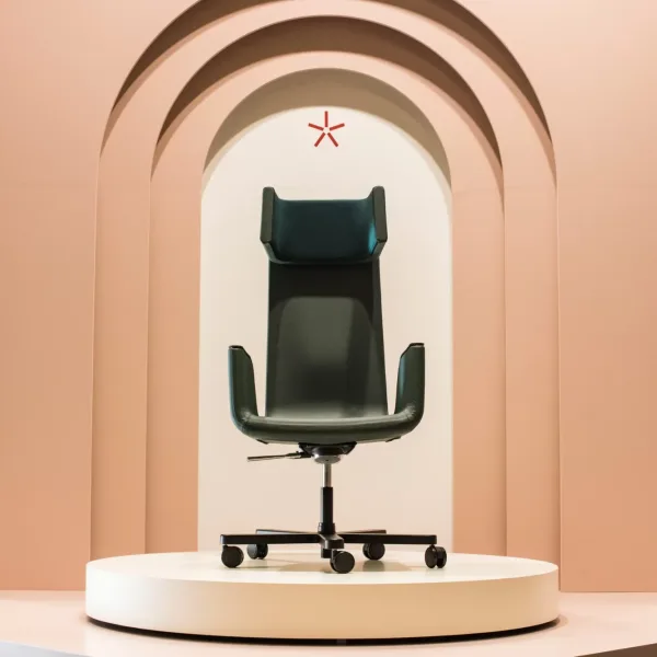 Silla de diseño Luxy en un espacio de trabajo