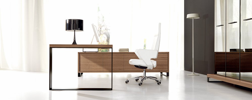 Escritorio con ala y credenza